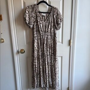 Universal Thread Cream and Black Midi Dress